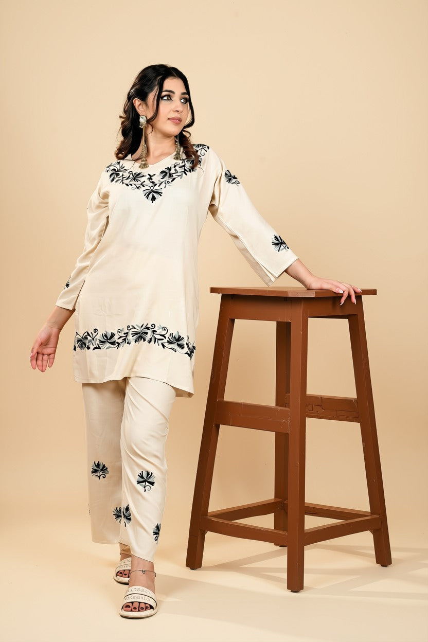 Ivory Charm Embroidered Set