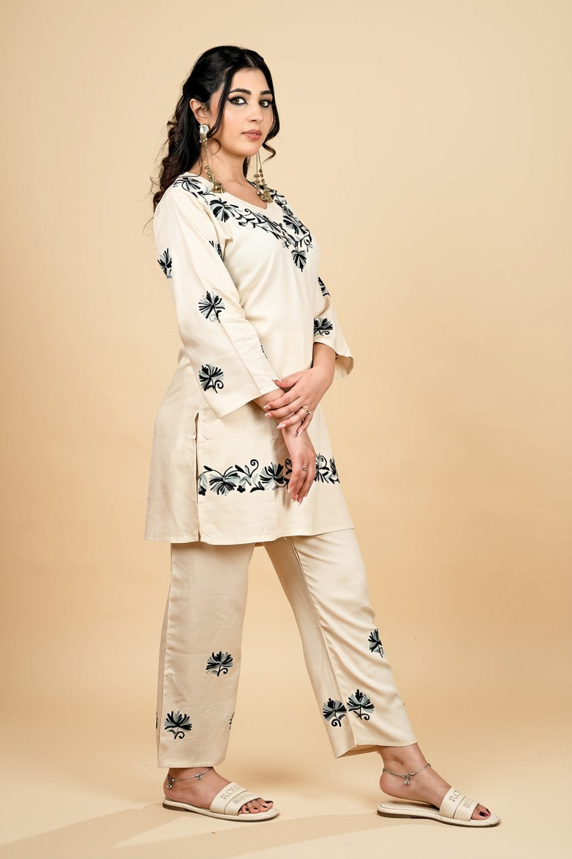 Ivory Charm Embroidered Set